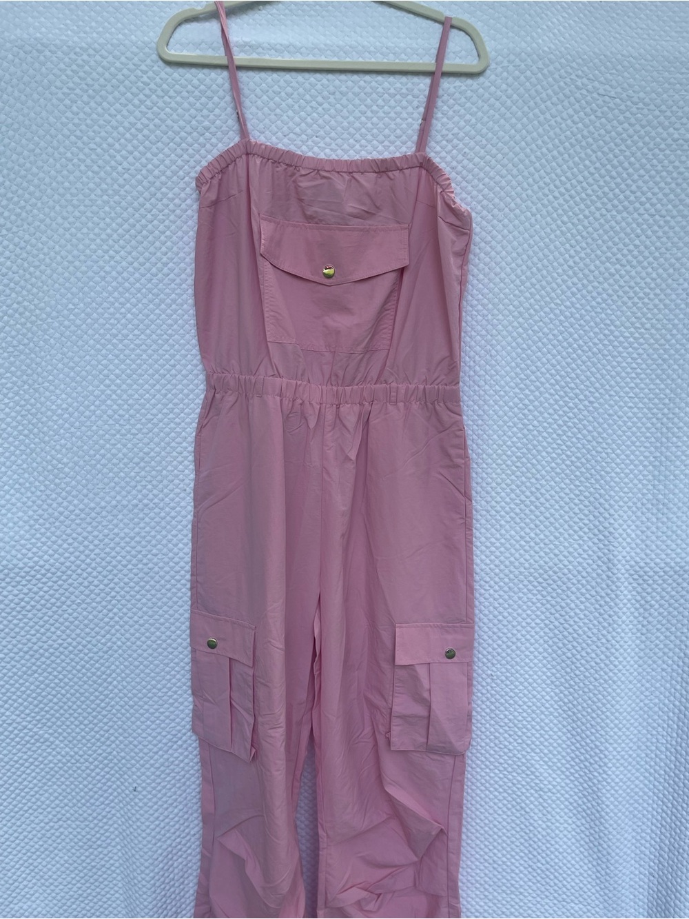 No Vacancy Women’s Pink Cargo Jumpsuit Size M NWT Utility Pocket Adjustable Stra